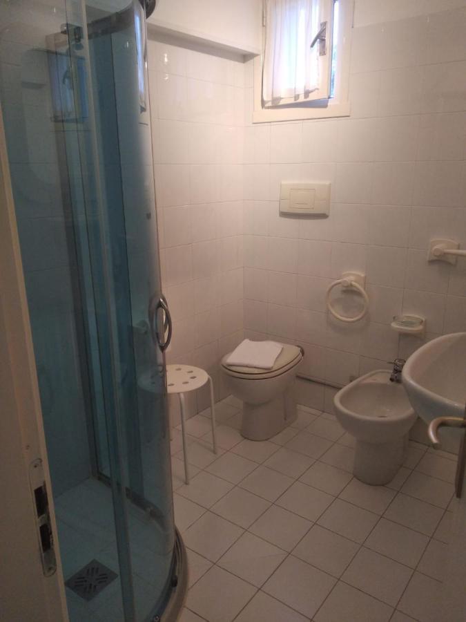 Il Gabbiano Aparthotel อาเมเกลีย ภายนอก รูปภาพ